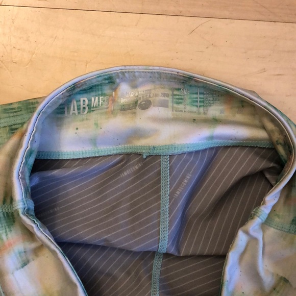 IAB Shorts - Picture 3 of 3